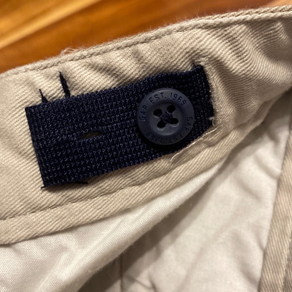 NWOT Boy’s Size 16 Cream Khaki Cotton GAP Pants with Stretch - Picture 4 of 6